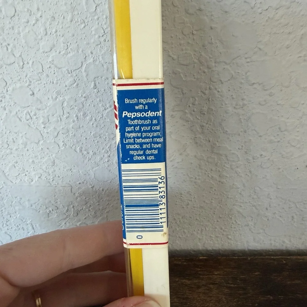 Vintage Medium Pepsodent Toothbrush‎ Yellow New In Box NOS